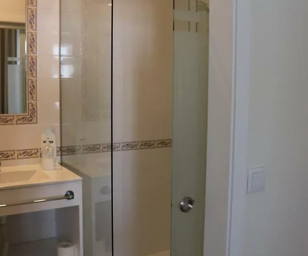 エンジョイ ヴィアナ ゲスト ハウス ビアナドカステロ